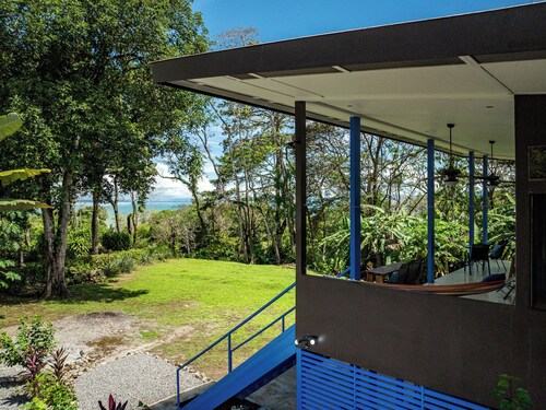 Casa Suenos,  Modern new construction in Pavones
