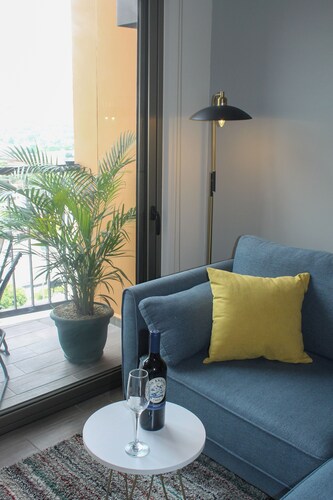 Charming 3-bedroom apartment in Santa Tecla w kids zone & gym.