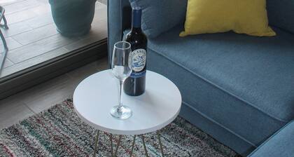 Charming 3-bedroom apartment in Santa Tecla w kids zone & gym.