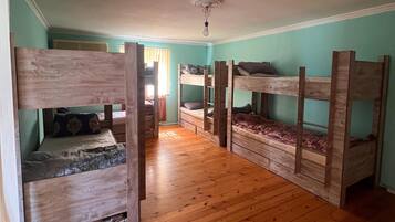 Economy Shared Dormitory, Balcony