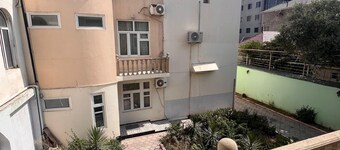 Trippoo Villa & Hostel