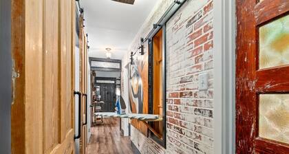 Eagle's Nest ~ New 3/2 in AU!