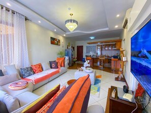 TV - Charming apartment with AC in sunny Mombasa (Mombasa)
