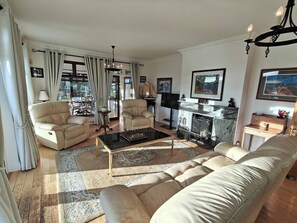 Smart TV, chimenea