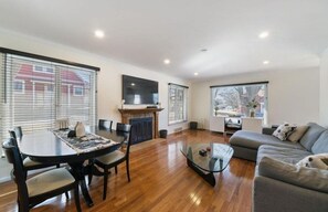 TV, fireplace