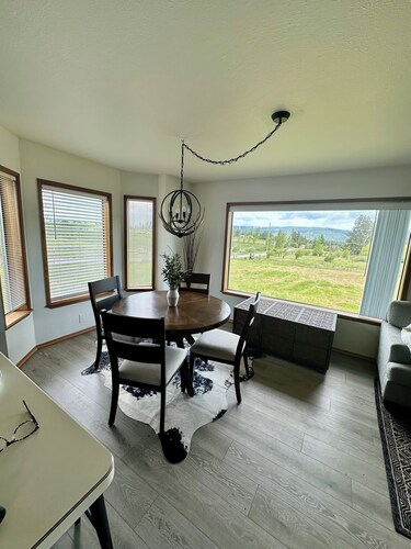 Peaceful 3BR Getaway on Land l Views, Privacy, & Nature