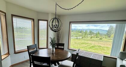 Peaceful 3BR Getaway on Land l Views, Privacy, & Nature