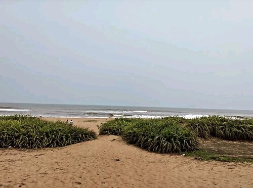 Tranquil AC Farmhouse with modern amenities in charming Puri with Activities.