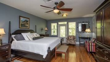 1 soverom, strykejern/-brett, wi-fi og sengetøy