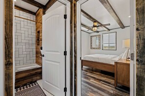 1 bedroom, iron/ironing board, travel cot, WiFi