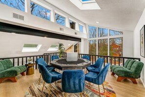 Interior - HUGE 5BR Private Pickleball, Basketball, Theater! (East Stroudsburg)