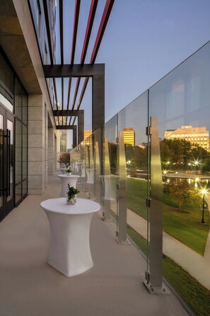 Reception - Trilogy Hotel Huntsville, Autograph Collection (Huntsville)