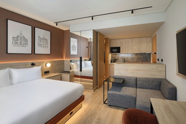 Standard Studio, 1 King Bed, City View | Hypo-allergenic bedding, in-room safe, desk, laptop workspace - Residence Inn By Marriott Lisbon (Lisbon)