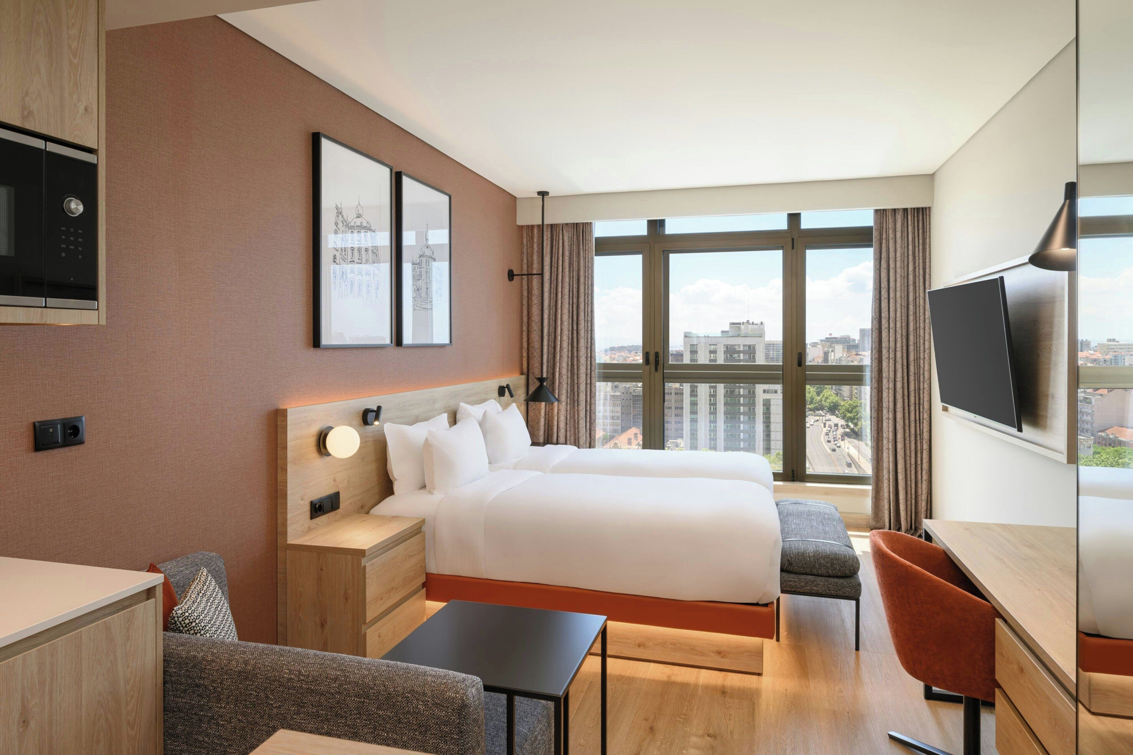 Studio, 2 Twin Beds, City View | Bathroom | Shower, rainfall showerhead, hair dryer, towels