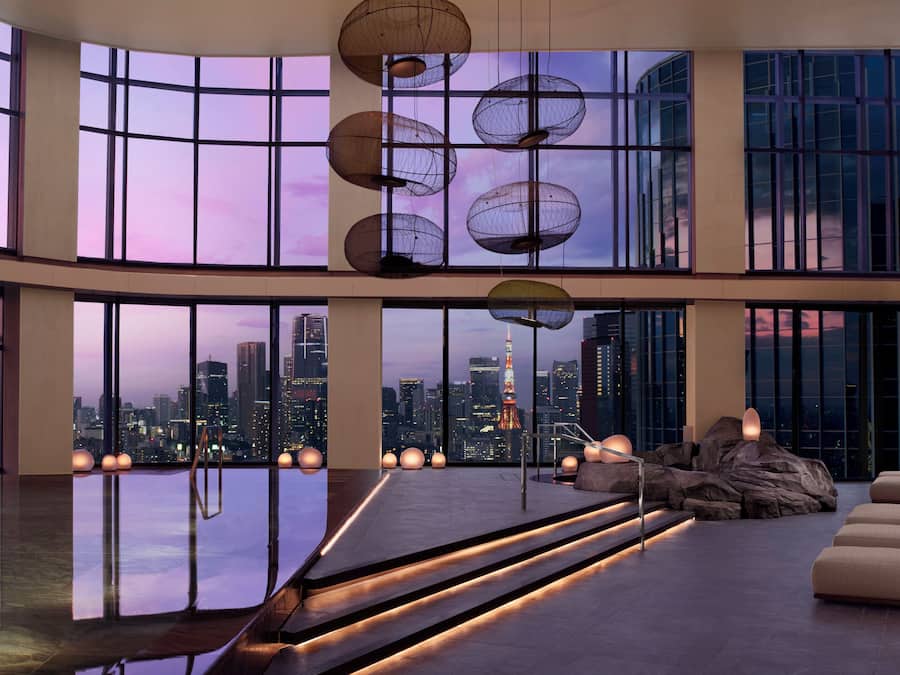 Literie de qualité supérieure, minibar, décoration personnalisée