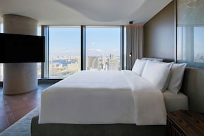 高档床上用品、迷你吧、熨斗/熨衣板、婴儿床