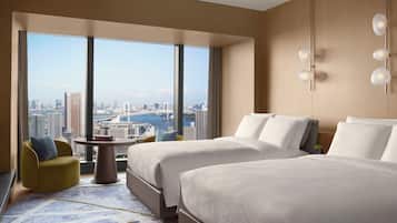 Hochwertige Bettwaren, Minibar, individuell dekoriert