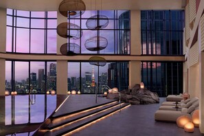 Pool - JW Marriott Hotel Tokyo (Tokyo)