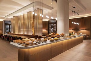 Daily buffet breakfast for a fee
