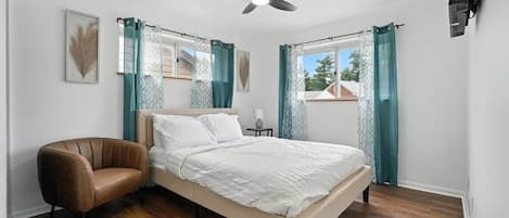 3 bedrooms, iron/ironing board, free WiFi, bed sheets