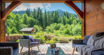 Chalet Evelyn - Ideal base with sauna and garden for 10 - OVO Network