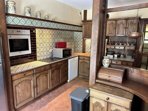 Refrigerador, microondas, horno y lavavajillas 