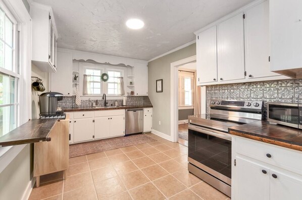 Microwave, oven, stovetop, dishwasher