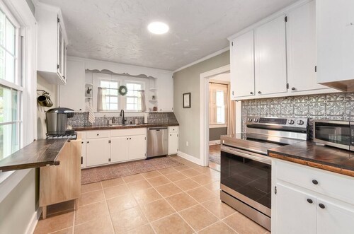 Historic Westwood Cottage, 3 bedroom, sleeps 6