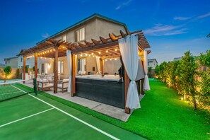 Property grounds - Pickleball Lrg SpaPool Bball Gameroom 14Beds Fitne (Coachella)