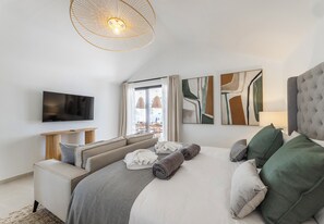 4 Schlafzimmer, Bügeleisen/Bügelbrett, Reisekinderbett, WLAN