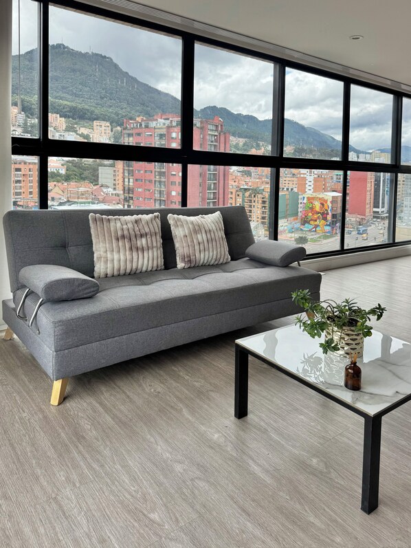 Apartment, Balcony | Living area - Apartamento en Chapinero tranquilidad (Bogotá)