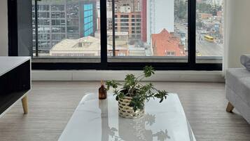 Appartamento, balcone | Area soggiorno