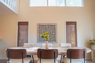 Rosewood Loft I Entire Building