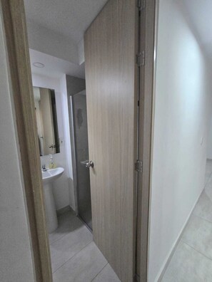Handtücher, Seife, Toilettenpapier