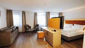 Suite | Escritorio, espacio para trabajar con un portátil, wifi gratis