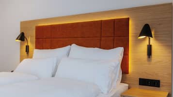 Classic Double Room | Desk, laptop workspace, free WiFi