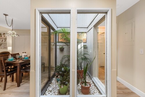 Relaxing Beach Villa | Walk to Ocean + 3 Pools, Tennis & Trails