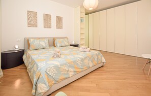 5 間睡房、熨斗/熨衫板、可攜式嬰兒床、免費 Wi-Fi