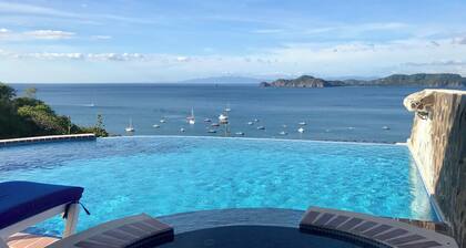 Ocean View at a DISCOUNTED Rate!Private pool, star gazing deck,walk to the beach