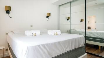 1 chambre, fer et planche Ă repasser, Wi-Fi, draps fournis