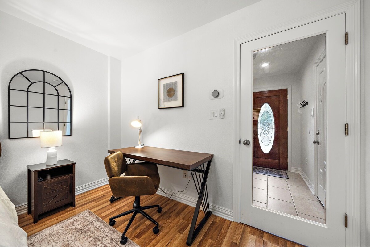 Photo 7 of Luxury Med-Center Stay