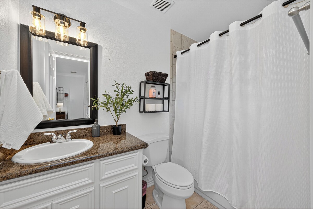 Photo 51 of Luxury Med-Center Stay