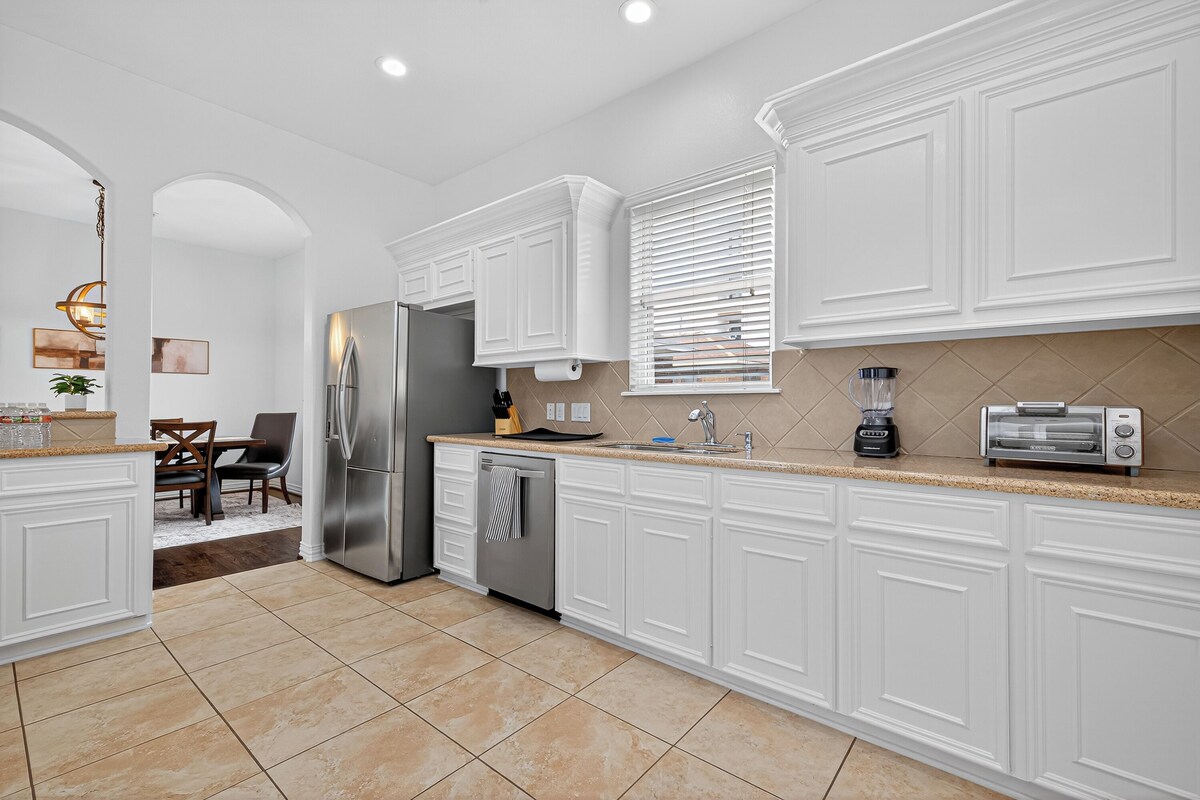 Photo 46 of Luxury Med-Center Stay