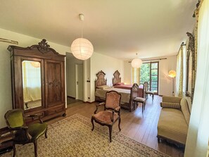 2 bedrooms, Internet