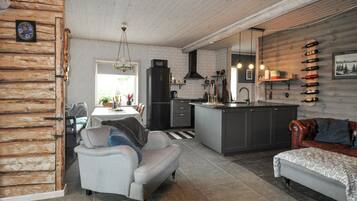 Smart-tv och eldstad