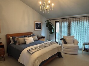 3 chambres, fer et planche à repasser, Wi-Fi, draps fournis