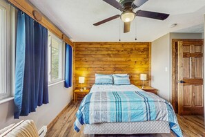 2 bedrooms, Internet, bed sheets