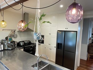 Microwave, oven, stovetop, dishwasher - Comfortable family home with rural outlook near village (Havelock North)