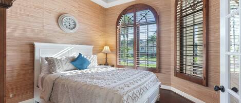 4 bedrooms, free WiFi, bed sheets
