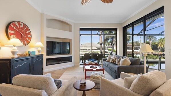 TV - Luxurious Coastal Escape: Spacious Comfort Awaits (Marco Island)